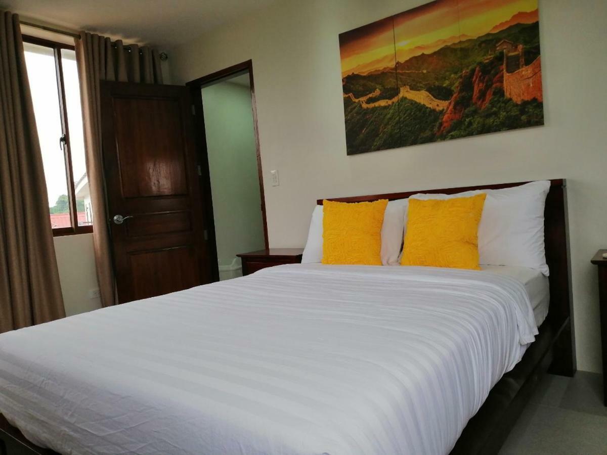 Nirvana Resort Puerto Galera Exteriör bild